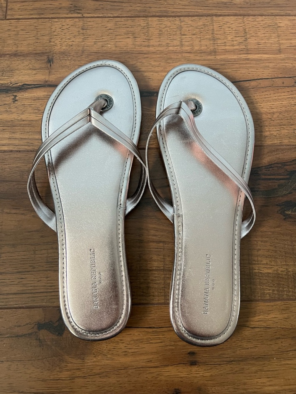 Banana Republic Metallic Thong Sandal - Size 7 1/2